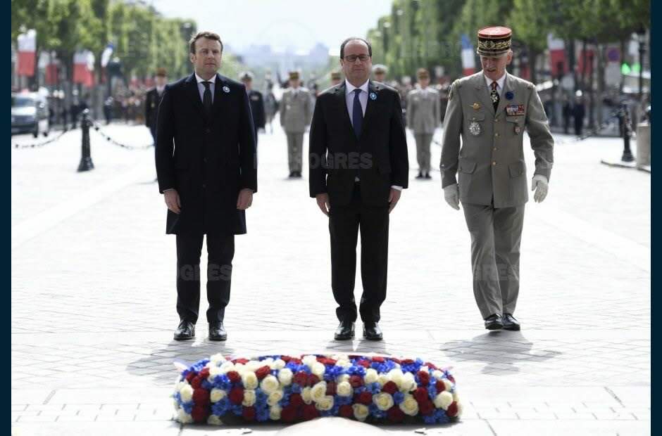 France: les premières images de la rencontre entre le nouveau et l’ancien président