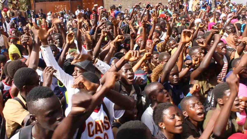 Ziguinchor : Les étudiants exclus du privé en viennent aux menaces pour se faire entendre