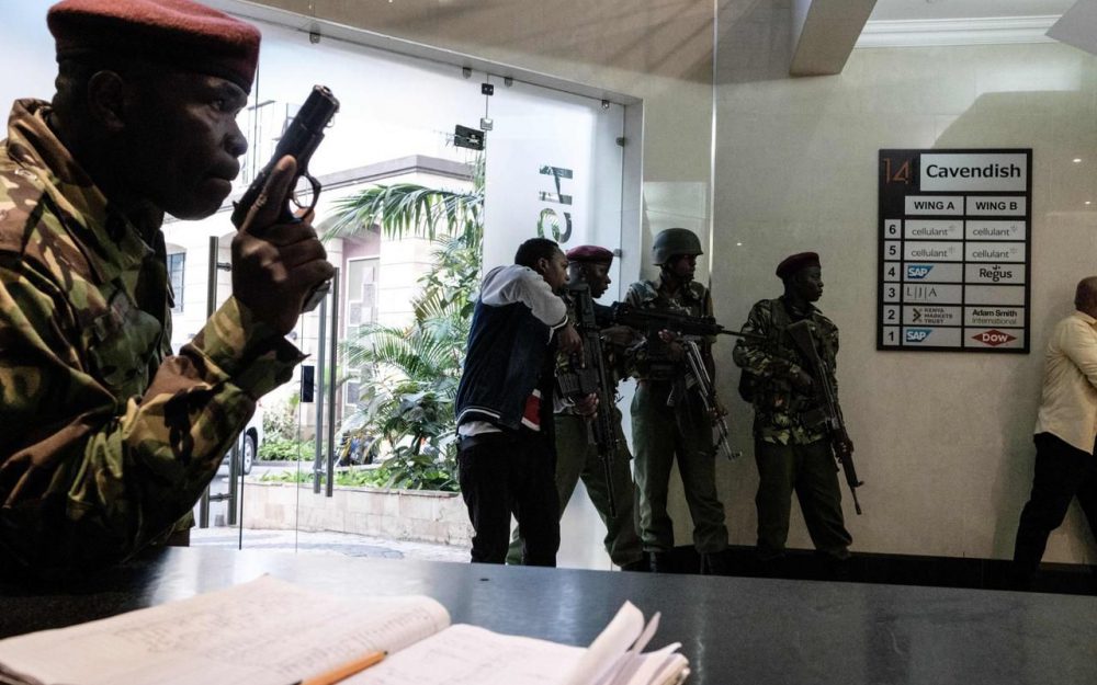 Kenya : 14 morts dans une attaque terroriste à Nairobi, tous les assaillants éliminés