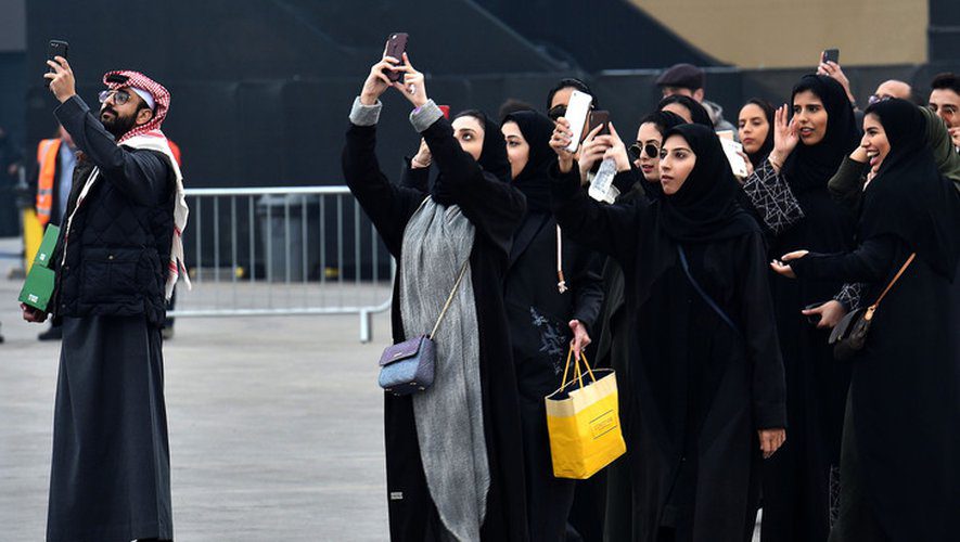 Arabie saoudite : Les femmes autorisées à voyager sans l’accord de leur tuteur