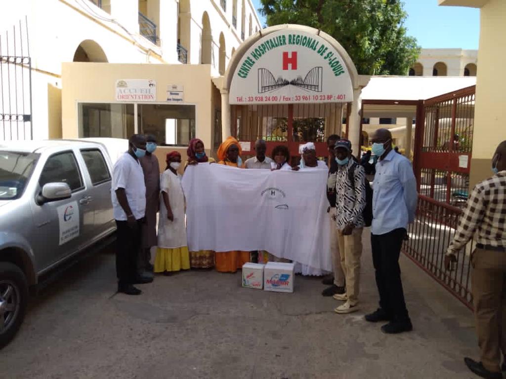 L’Association « Domou ndar » fait un don draps et de produits détergents à l’hôpital régional de Saint Louis