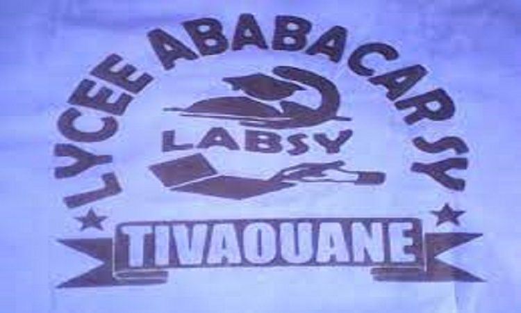 Education-Tivaouane : Effectifs pléthoriques, enclavement, déficit de tables bancs, le « Collectif pour un Tivaouane Debout » alerte sur la situation du Lycée Serigne Ababacar Sy