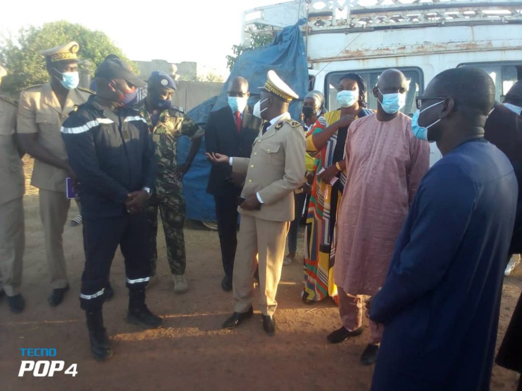 Kaolack : Le ministre Mansour Faye au chevet des victimes de l’accident de la circulation à Daga Diakhaté