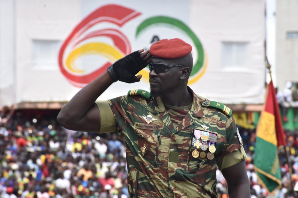 Qui est Mamady Doumbouya, nouvel homme fort de la Guinée ?