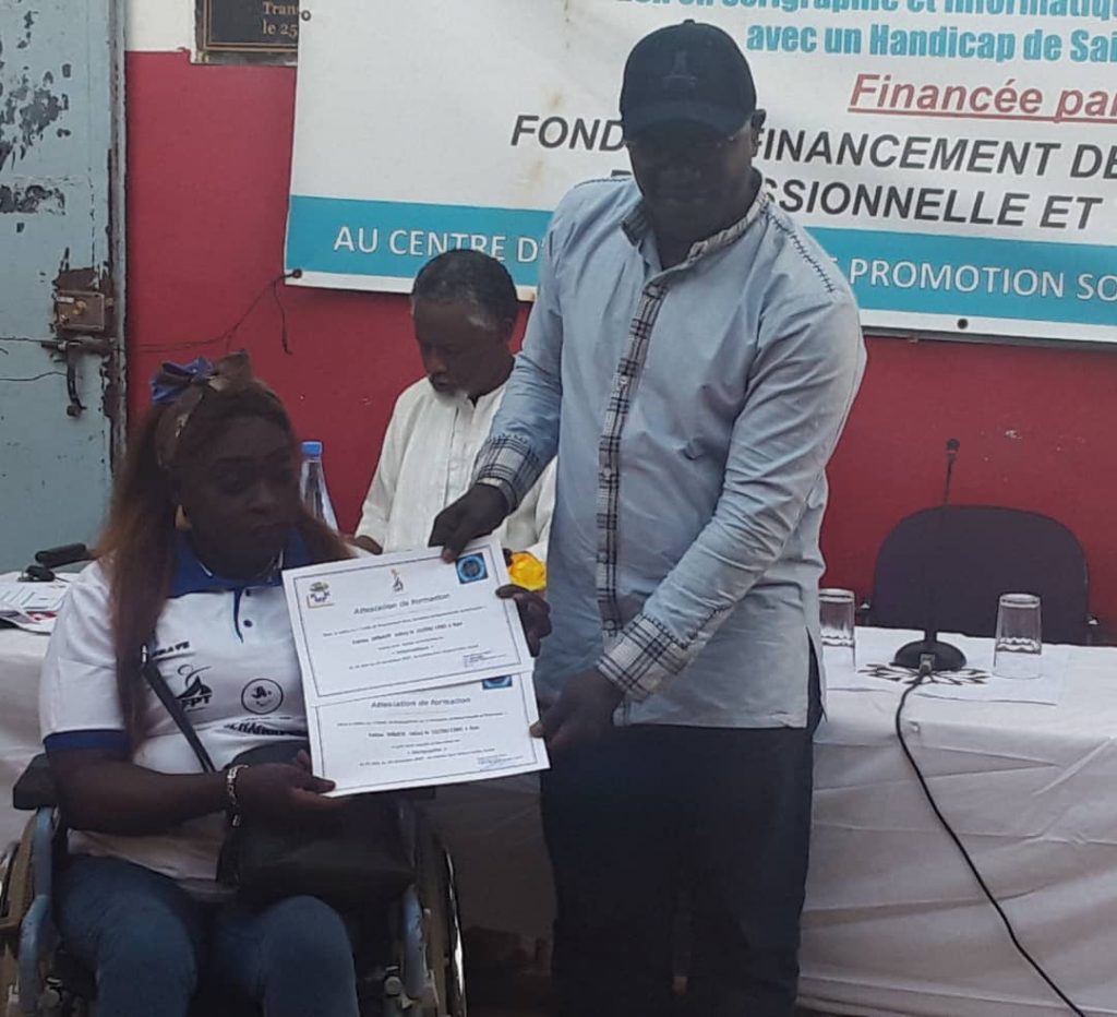 Saint-Louis : 27 personnes à mobilité réduite formées en informatique et en sérigraphie pour faciliter leur insertion sociale et professionnelle