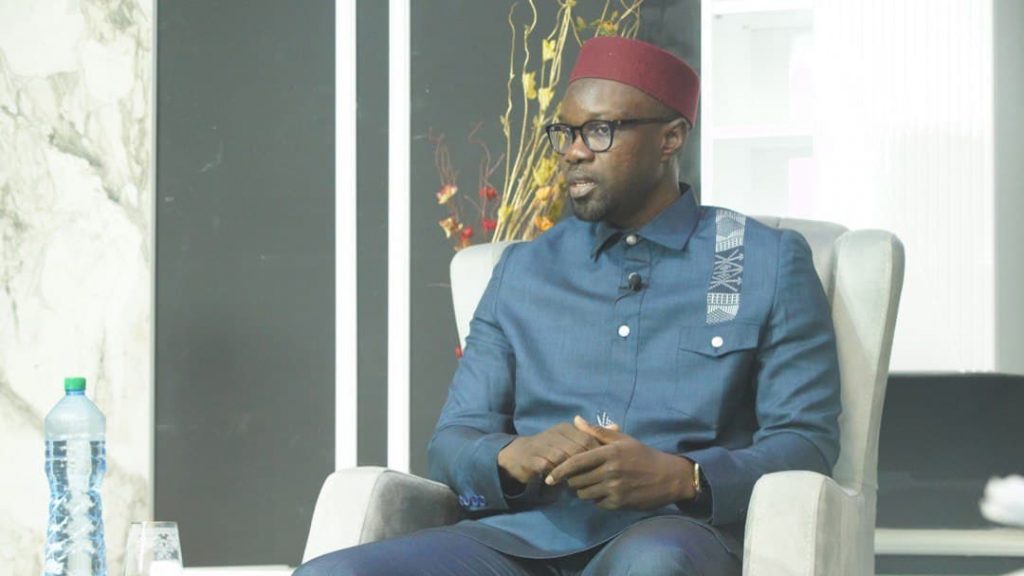 Ousmane Sonko censure les médias RFI, Jeune Afrique et Le Monde de ses conférences de presse