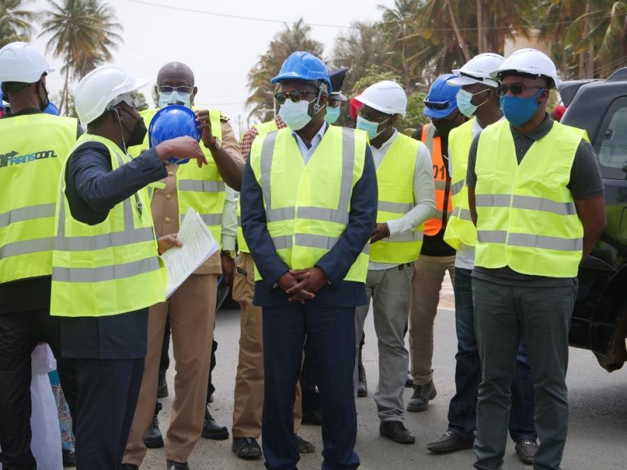 Aéroport de Saint-Louis/Retard sur certains aspects techniques : Alioune Sarr menace de confier les travaux à l’AIBD