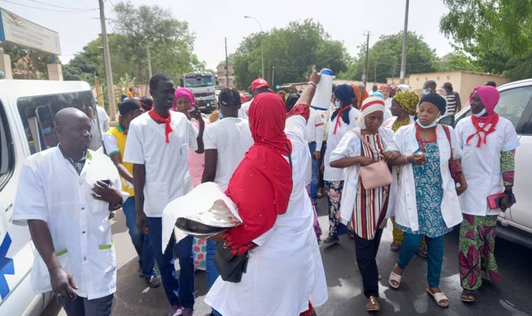 Tivaouane/ Déferrement des deux agents : Une marche blanche pour dénoncer « une injustice flagrante » envers le personnel médical