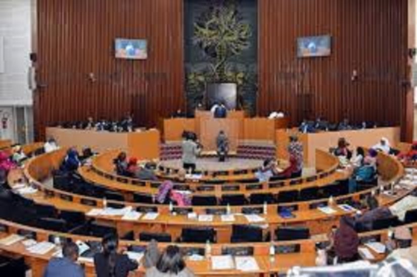 Education nationale : Des députés réclament plus d’enseignants et d’écoles dans les départements